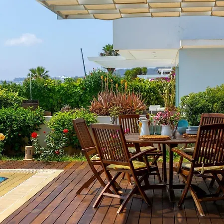 Villa Protaras Beachfront Villa Alia