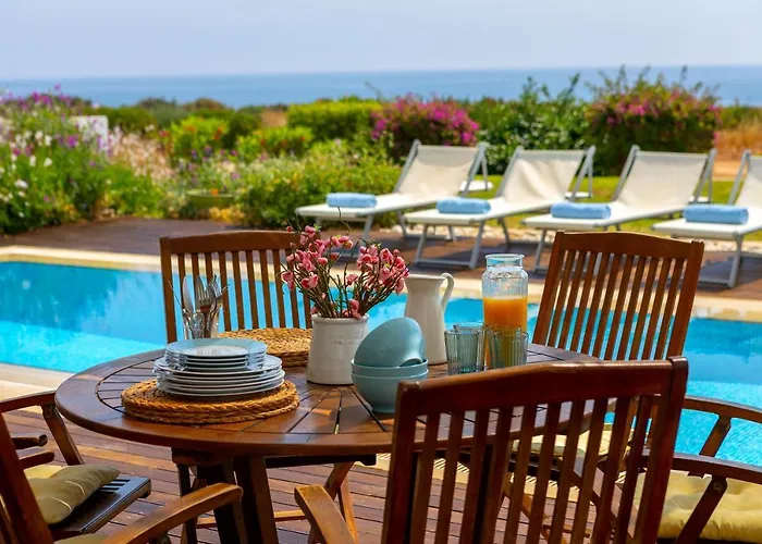 Beachfront Alia Villa *